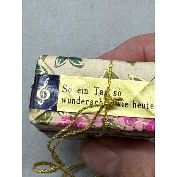 Handcrafted Floral Music Box Duo With Crank Handles Traumerie so ein tag so READ - Picture 7 of 8